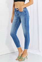 Load image into Gallery viewer, Vervet by Flying Monkey Never Too Late Full Size Raw Hem Cropped Jeans
